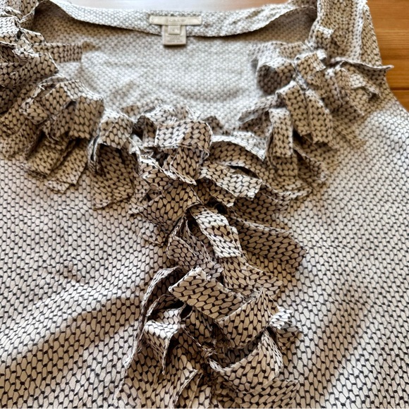 J.Crew Silk Waterfall Ruffled V-Neck Tank  - Size 8 - Picture 7 of 8